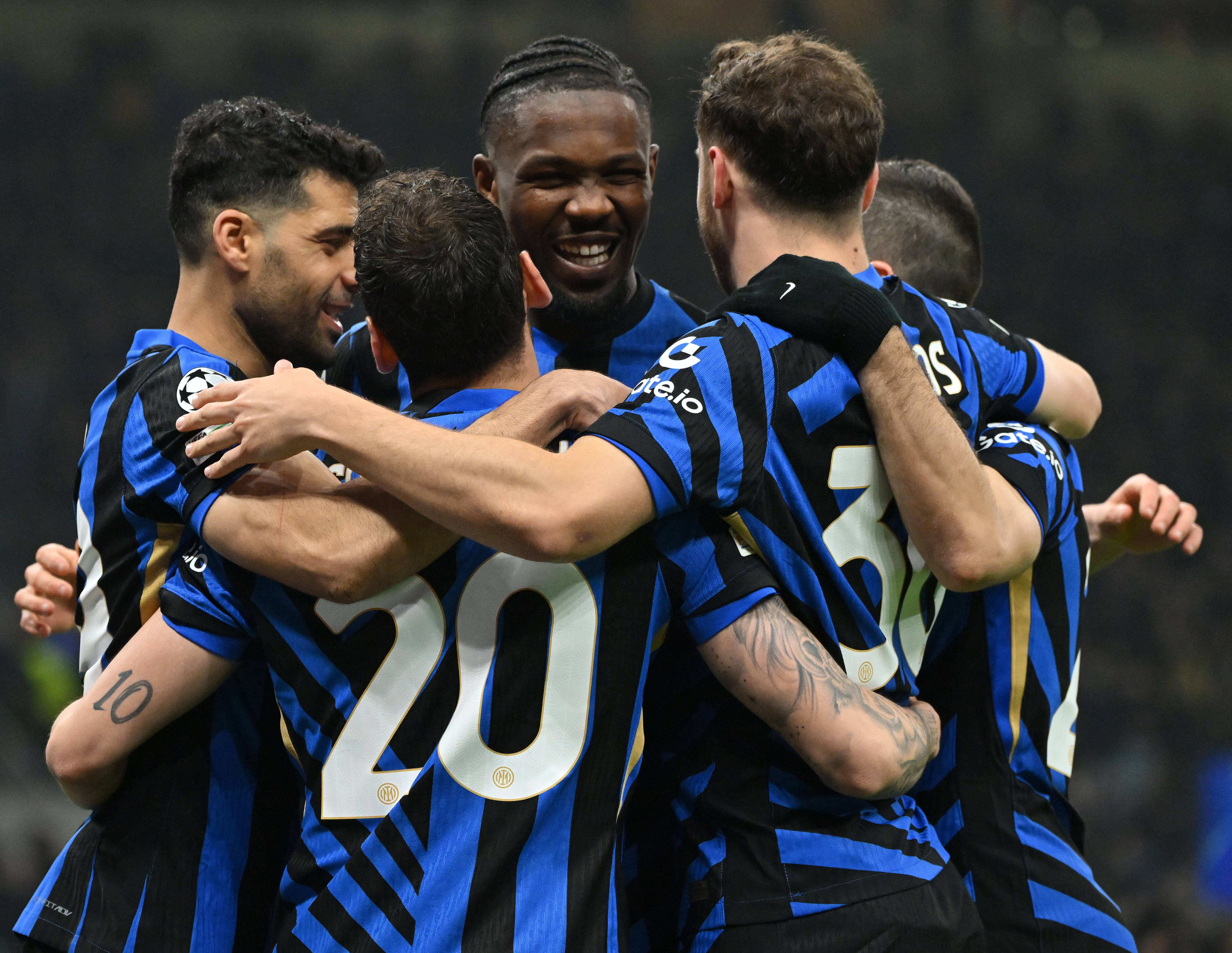 利物浦完胜波兰，奥亚尔萨瓦尔高光表现