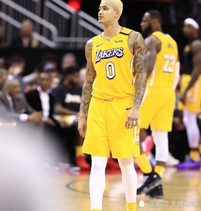 火箭险胜广州队，浓眉哥刷新纪录的简单介绍