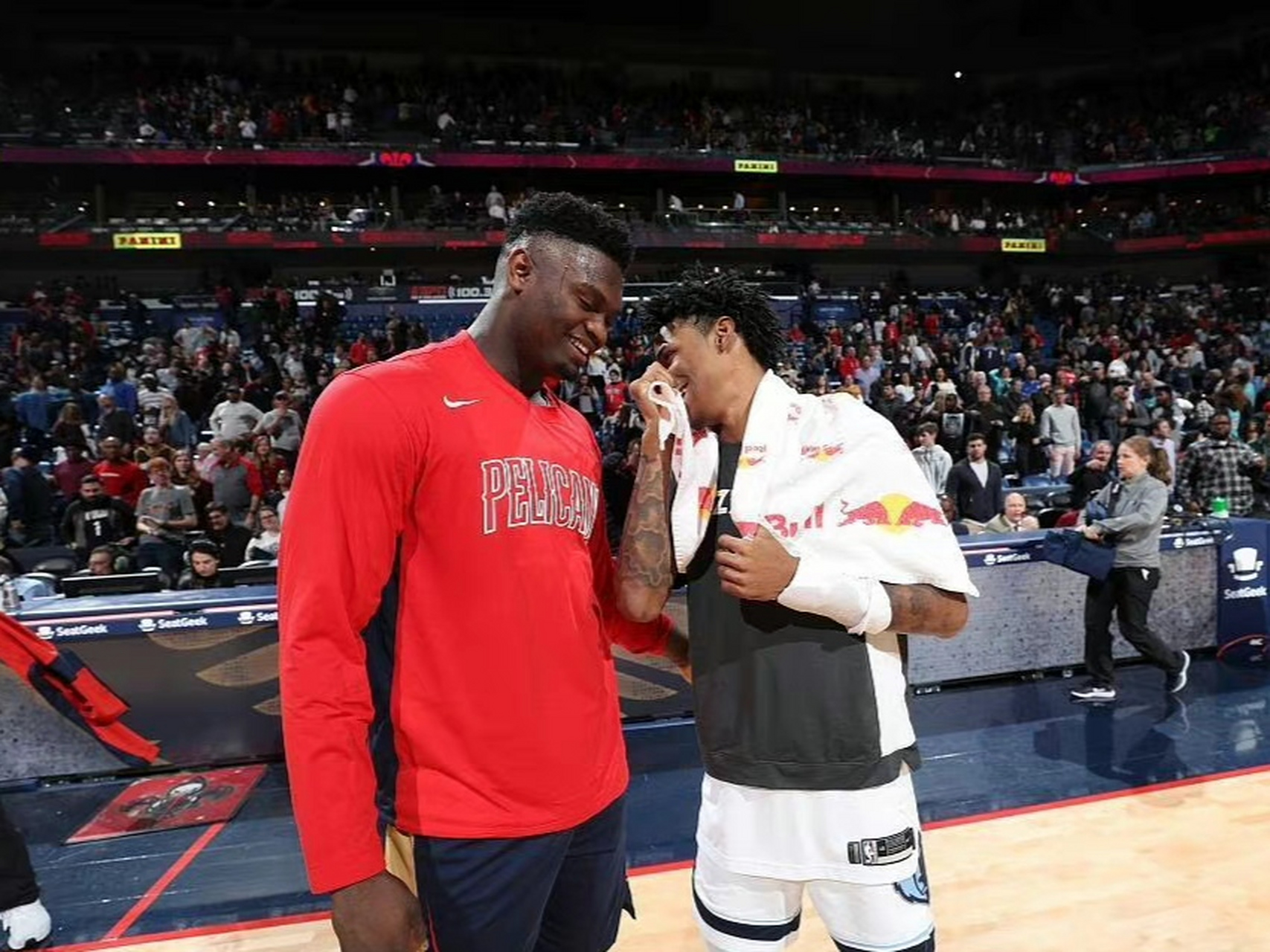 骑士力克灰熊，锡安带队取胜