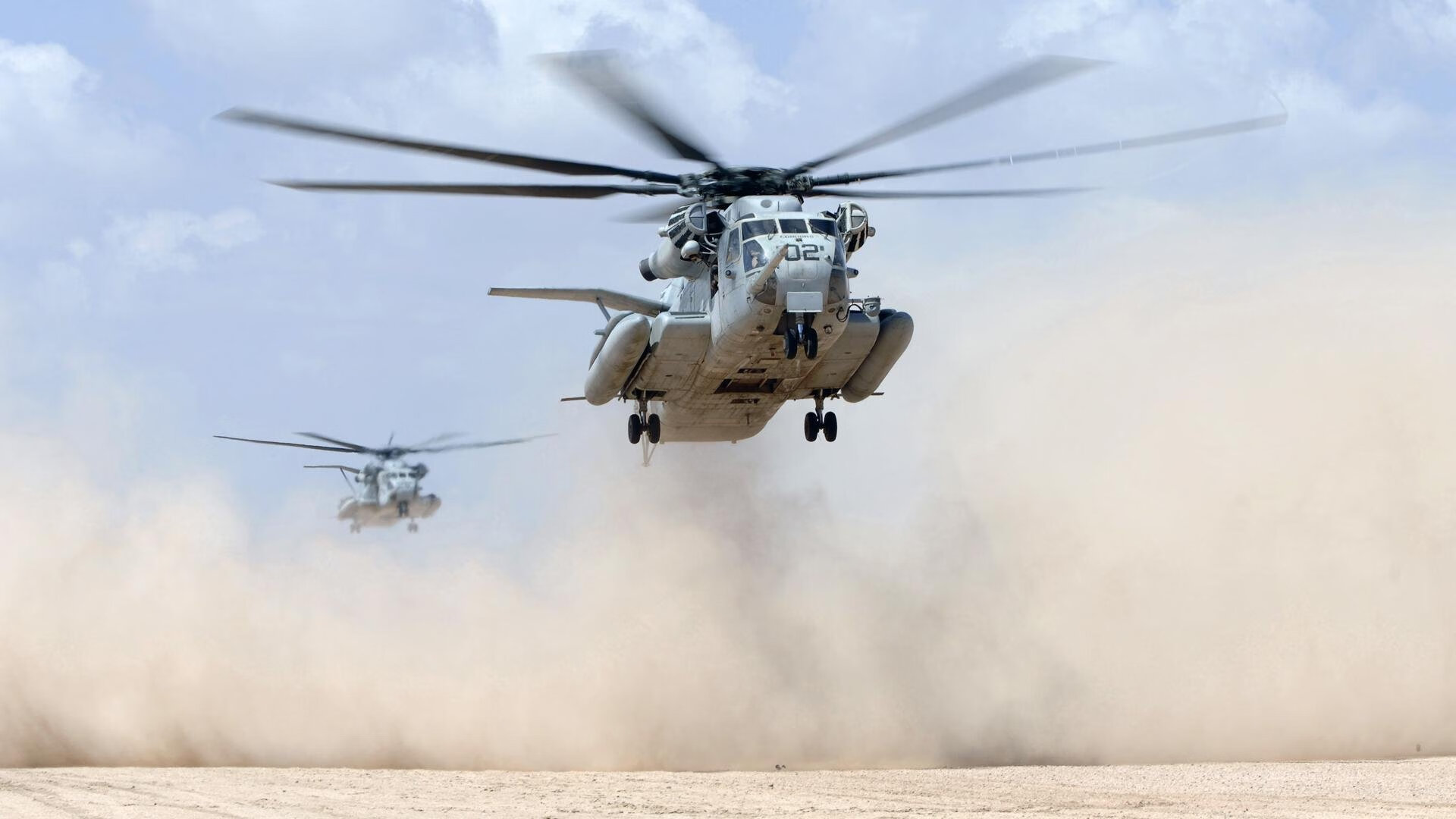 巨星的光辉与集体的风暴，足球世界里的双重奏