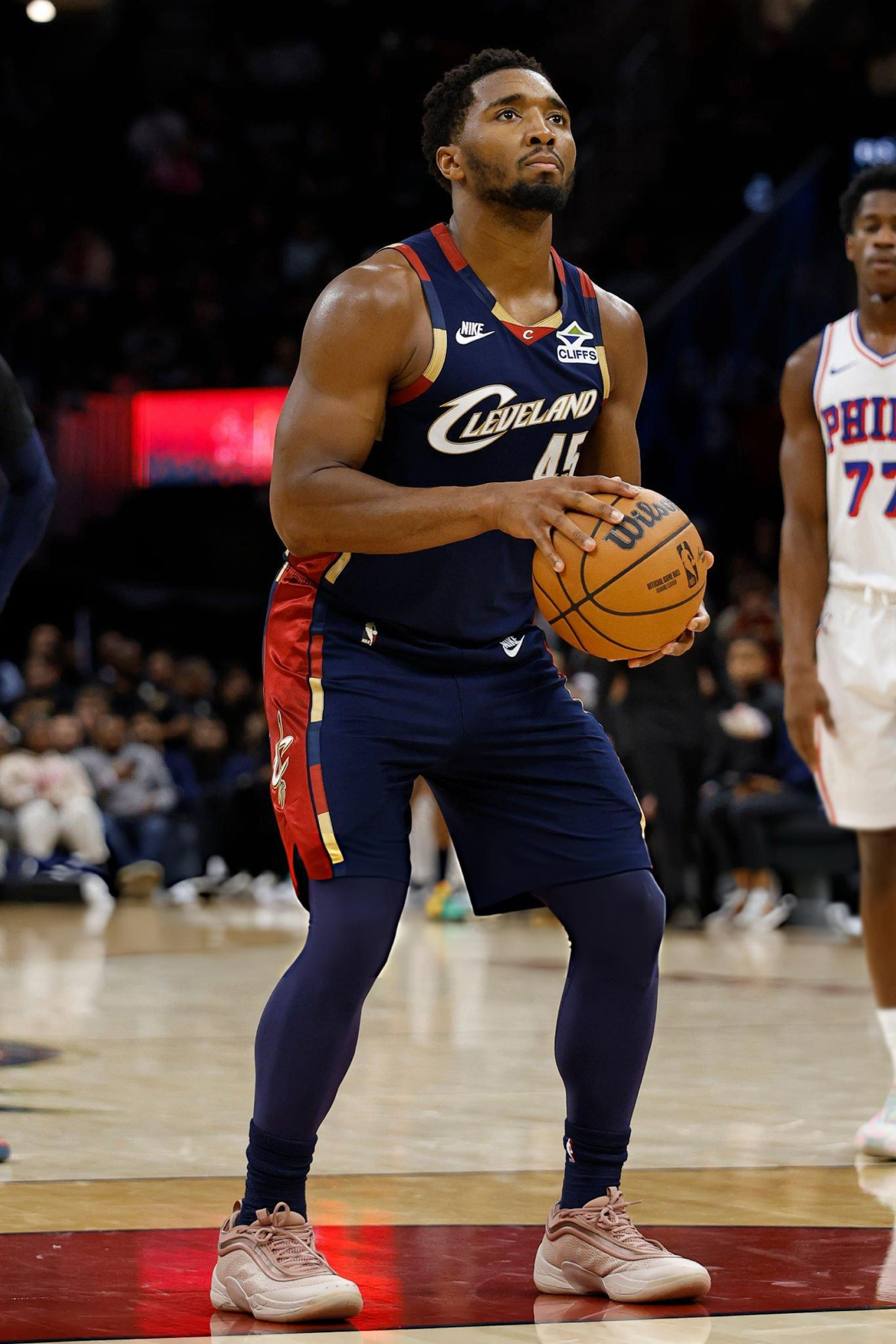 骑士对阵步行者，恩比德状态火热