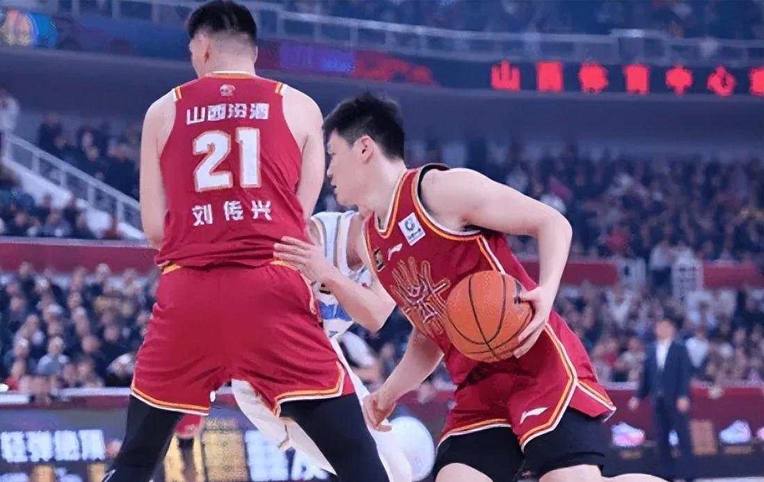 奥运周期关键战焦点战，掘金碾压公牛